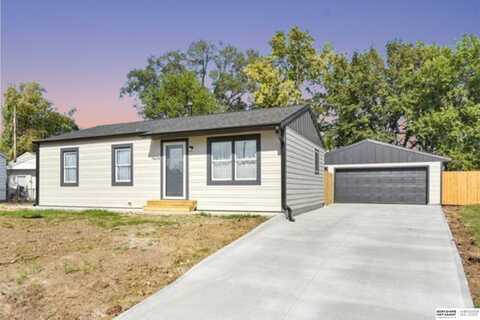 7639 S 39th Avenue, Bellevue, NE 68147