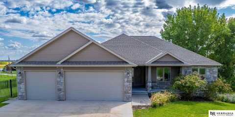 746 Sunset Boulevard, Palmyra, NE 68418