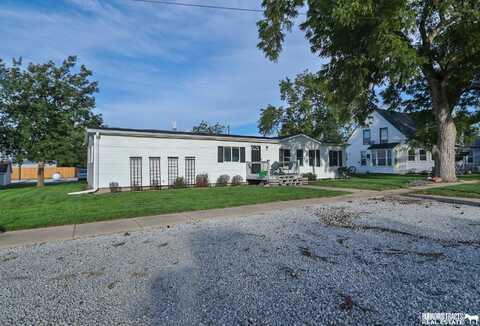 208 Maple Avenue, Nehawka, NE 68413