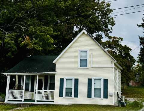 501 S Oak Street, Buchanan, MI 49107