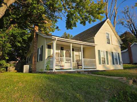 501 S Oak Street, Buchanan, MI 49107