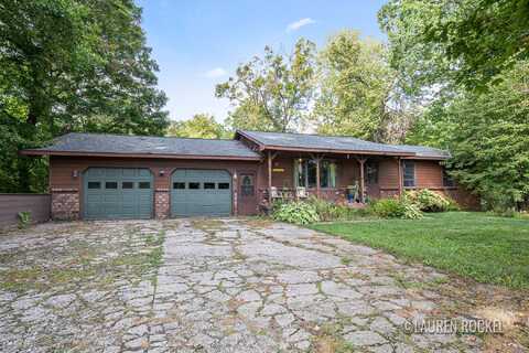 6194 W Long Lake Road, Belding, MI 48809