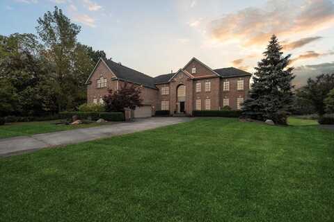 2861 Walnut Ridge Drive, Ann Arbor, MI 48103