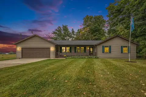1800 E Vedder Road, Lake Odessa, MI 48849