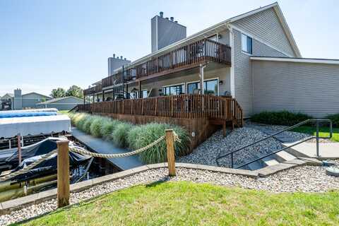 5795 Beech Avenue, Coloma, MI 49038