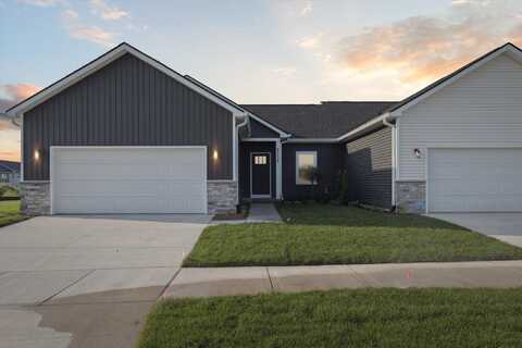 246 Marion Oaks Dr Drive, Howell, MI 48843