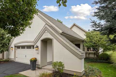 416 Enclave Court SE, Grand Rapids, MI 49546