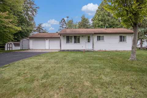 104 Bliss Court, Sheridan, MI 48884