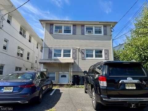 687 Midland Ave, Garfield, NJ 07026