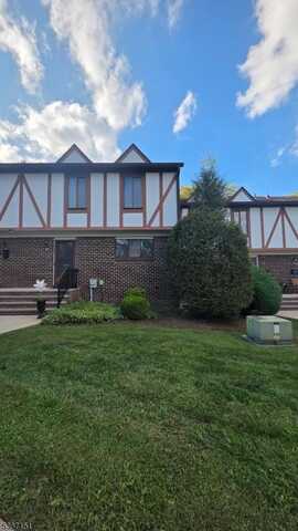 104 Devonshire Ct, Hillsborough, NJ 08844
