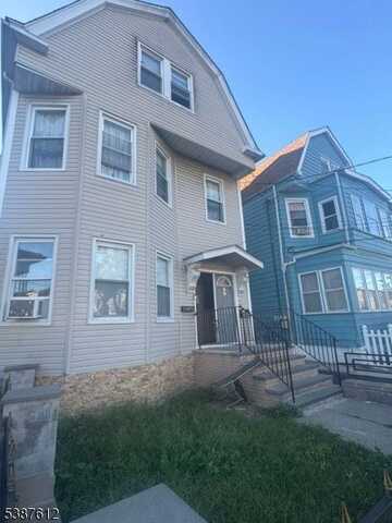 29 Frederick Ter, Irvington, NJ 07111