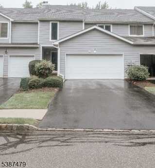 43 Raven Dr, Morris, NJ 07960