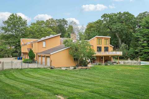 16 SCHAFFER RD, Alpine, NJ 07620