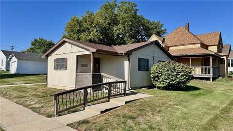 152 E 8th Street, Trenton, MO 64683