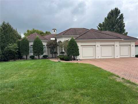 637 NE Shoreline Drive, Lees Summit, MO 64064
