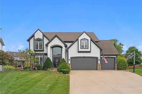 327 Lakes Edge Circle, Lees Summit, MO 64064
