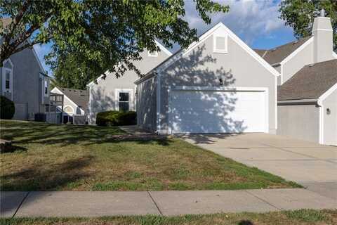 9621 N Locust Drive, Kansas City, MO 64155