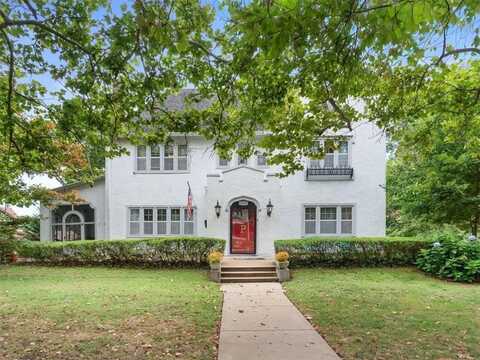 2110 Lovers Lane, Saint Joseph, MO 64505