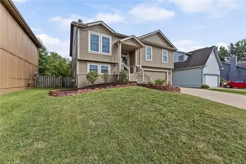 1012 N TROOST Avenue, Olathe, KS 66061