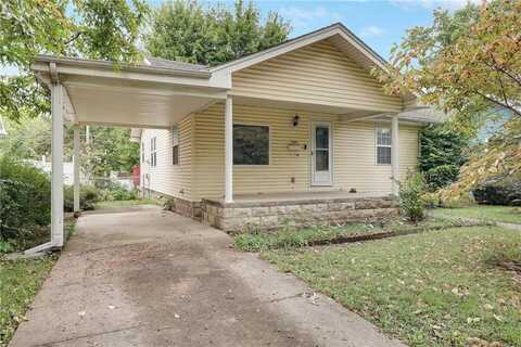 1404 S Barrett Avenue, Sedalia, MO 65301