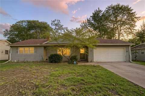 7634 Charlotte Street, Kansas City, MO 64131