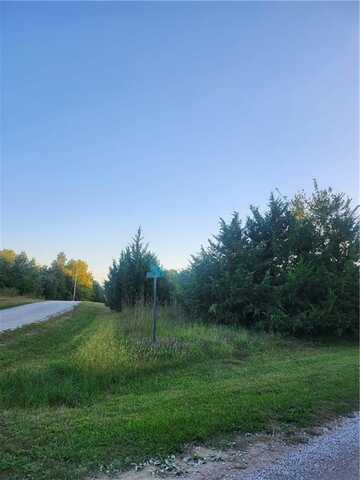 130 Boxelder Drive, Linn Valley, KS 66040