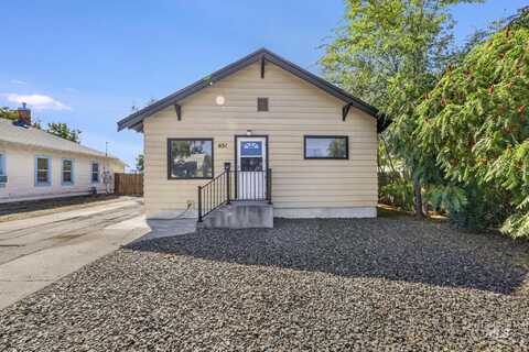 631 3rd Ave W, Twin Falls, ID 83301
