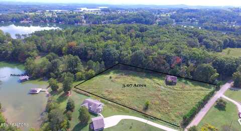 2050 E Bat Creek Rd, Vonore, TN 37885