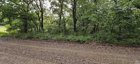 8949 E Lakeshore Drive, Ozawkie, KS 66070