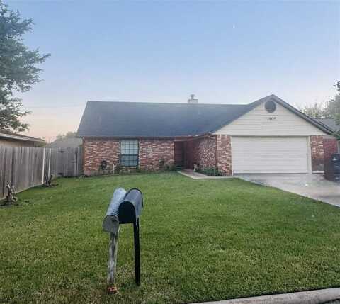 6108 NW Cherry Ave, Lawton, OK 73505