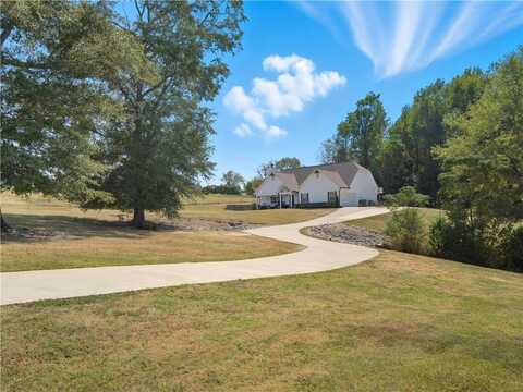 273 LEE ROAD 852, OPELIKA, AL 36804