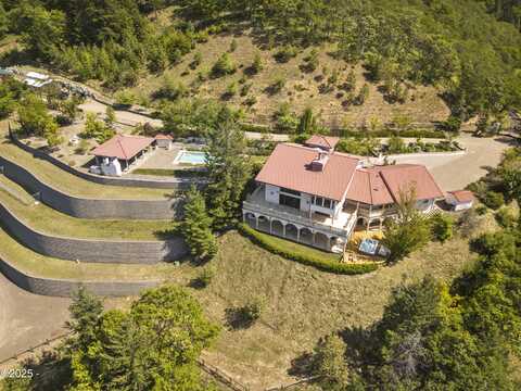 3721 Old Hwy 99, Ashland, OR 97520