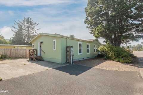 2016 SE 8th Street, Lincoln City, OR 97367