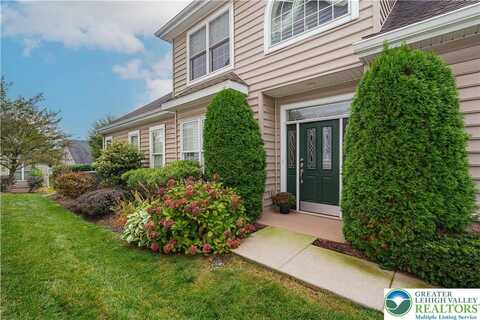 6718 Patriots Drive, Bethlehem, PA 18017