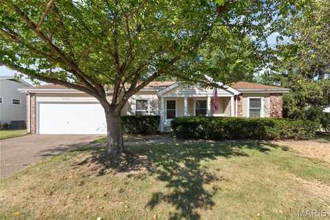 4097 Fox Island Drive, Florissant, MO 63034