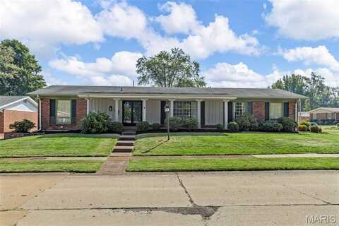 2320 Greenberry Drive, Florissant, MO 63033