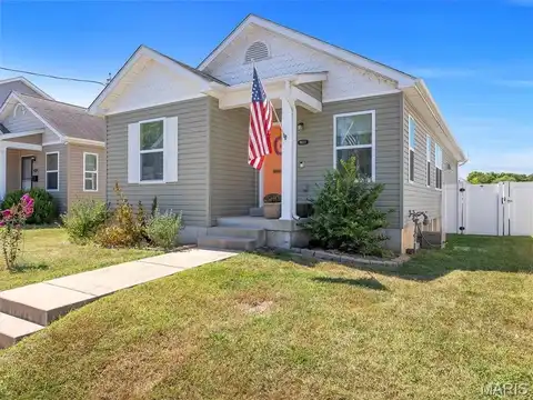 9933 Linn Avenue, Saint Louis, MO 63125
