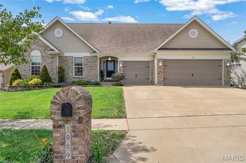 1009 Westlake Village Drive, Pacific, MO 63069