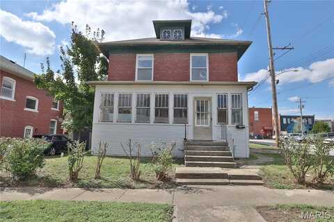 304 S Broad Street, Hillsboro, IL 62049