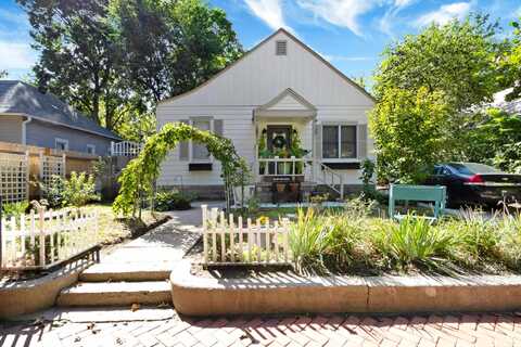 1123 Colorado Street, Manhattan, KS 66502