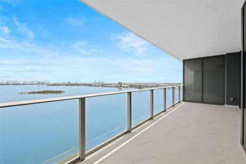 700 NE 24th St, Miami, FL 33137