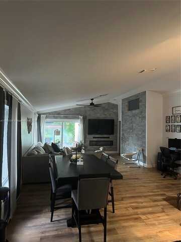 4314 Mahogany Ridge Dr, Weston, FL 33331