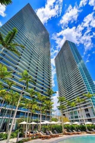 650 NE 32nd St, Miami, FL 33137