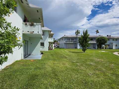 7660 SW 82nd St, Miami, FL 33143