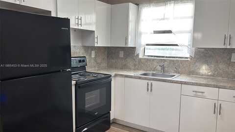 16118 NE 21st Ave, North Miami Beach, FL 33162