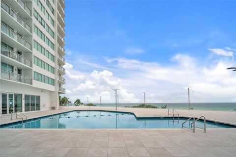 7135 Collins Ave, Miami Beach, FL 33141