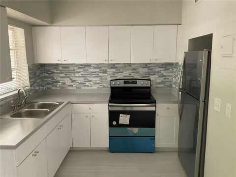 510 SE 9th St, Fort Lauderdale, FL 33316