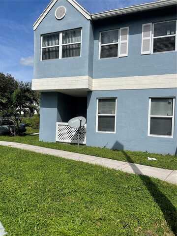 17565 NW 67th Pl, Hialeah, FL 33015