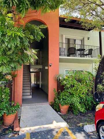 10768 N Kendall Dr, Miami, FL 33176