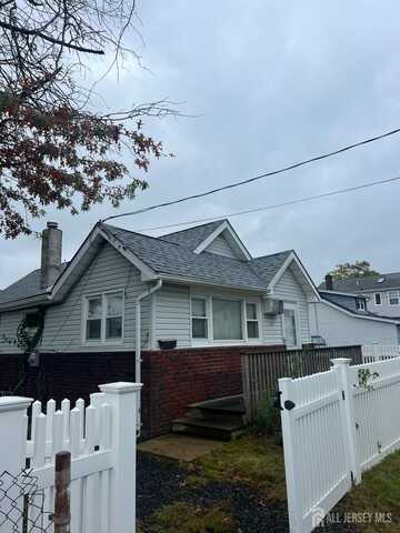 301 Shoreland Circle, Old Bridge, NJ 08879